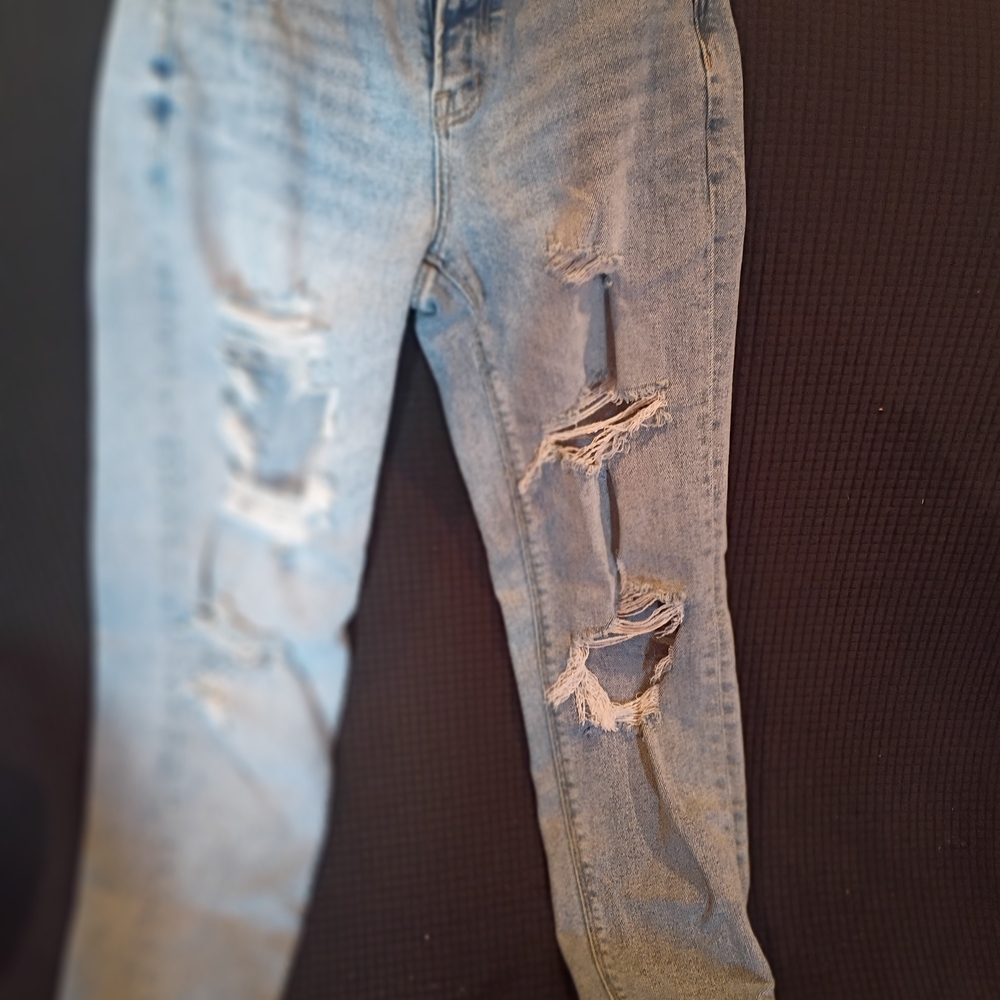 American Eagle Outfitters Light Blue Distressed Boyfriend Jeans - Picture 2 of 5